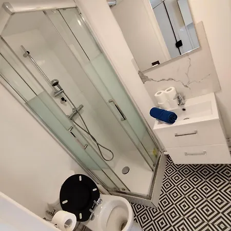 Rent A - Cosy Apartment